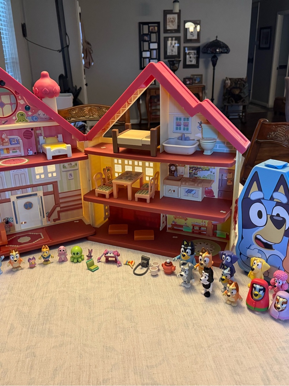 Bluey’s Big House, Carrying Case, and Many Characters - Lot